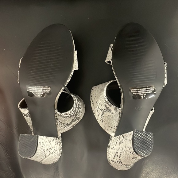 Snakeskin mules - Picture 4 of 4